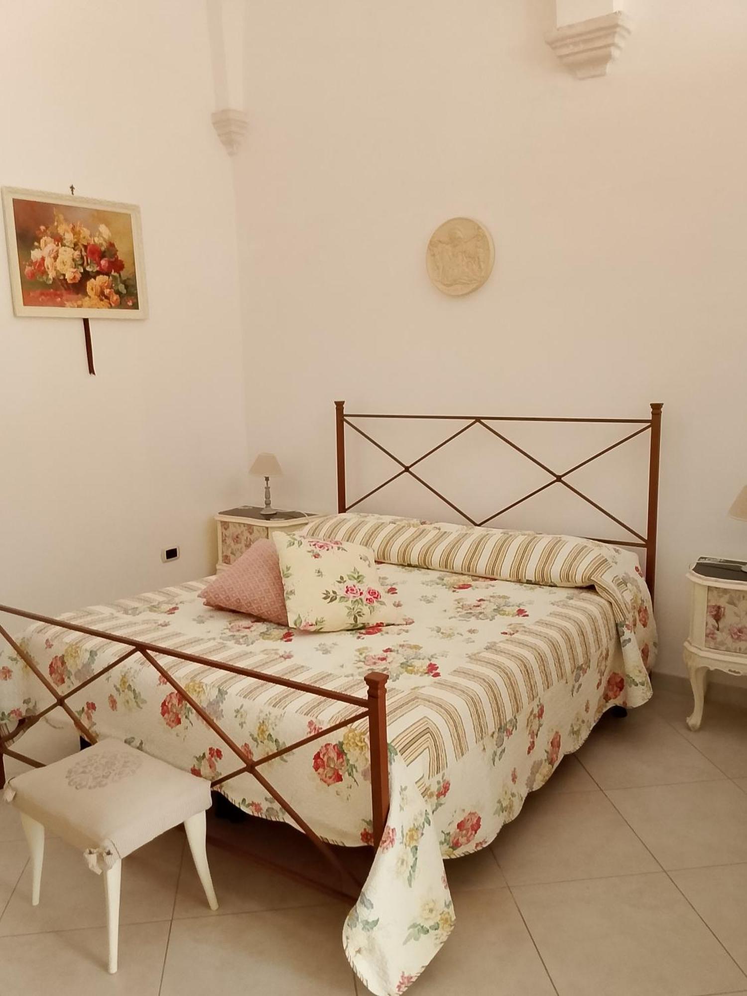 B&B A Due Passi Martina Franca Exterior foto